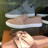 vans valley plaza mall