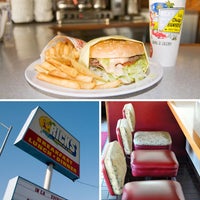 Photo prise au Rick&amp;#39;s Drive In &amp;amp; Out par Rick&amp;#39;s Drive In &amp;amp; Out le10/2/2014