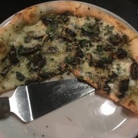 Photo taken at Pizzo&amp;#39;s Pizzeria and Wine Bar by Louise C. on 8/4/2018