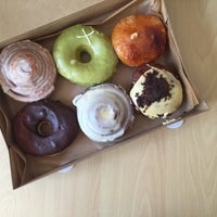 5/21/2015에 Angela L.님이 Crosstown Doughnuts &amp;amp; Coffee에서 찍은 사진
