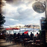 Das Foto wurde bei Çeşmîdil Cafe &amp;amp; Restaurant von Esr Kst am 6/8/2015 aufgenommen