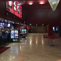 Photo taken at RED Cinemas - Restaurant Entertainment District - Stadium 15 by Lauren T. on 1/17/2017