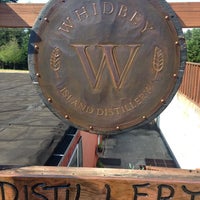 Das Foto wurde bei Whidbey Island Distillery von Chona G. am 8/3/2014 aufgenommen