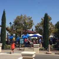 Review The Streets of Brentwood