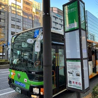 Photo taken at 通り三丁目バス停 by しらさぎ (. on 12/30/2022