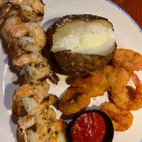 Photo taken at Red Lobster by Dougie R. on 9/20/2021