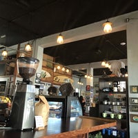 1/5/2019 tarihinde よっしーziyaretçi tarafından Surfers Coffee Bar'de çekilen fotoğraf