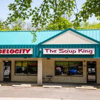 Foto diambil di Bagelocity &amp;amp; The Soup King Cafe oleh Bagelocity &amp;amp; The Soup King Cafe pada 6/11/2018