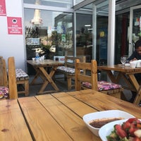 Das Foto wurde bei Taş DEĞİRMEN FIRIN  CAFE von Özkan K. am 8/29/2018 aufgenommen