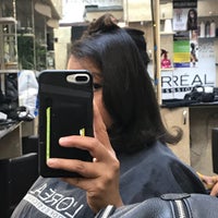 Снимок сделан в 23rd Street Hair Salon пользователем Jenn C. 8/4/2018