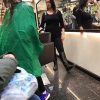 Снимок сделан в 23rd Street Hair Salon пользователем Jenn C. 3/24/2018