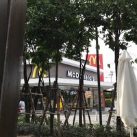 Photo taken at McDonald&amp;#39;s &amp;amp; McCafé by Sup-Hot T. on 7/26/2022