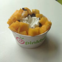 Photo taken at Pinkberry by Chad F. on 7/7/2016