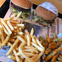 Photo taken at The Habit Burger Grill by Dane on 6/7/2018