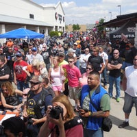 10/7/2014 tarihinde Longhorn Harley-Davidsonziyaretçi tarafından Longhorn Harley-Davidson'de çekilen fotoğraf