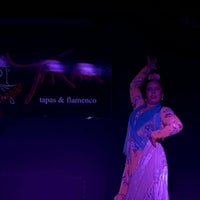 รูปภาพถ่ายที่ Triana Tapas &amp;amp; Flamenco โดย G9 เมื่อ 11/26/2022