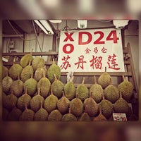 Photo taken at Durian Lingers by Dian I. on 6/3/2016