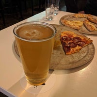 5/6/2022 tarihinde Jack H.ziyaretçi tarafından Ölverk - Pizza &amp;amp; Brewery'de çekilen fotoğraf