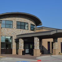 veterinary specialty and emergency care