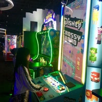 รูปภาพถ่ายที่ Dave &amp;amp; Buster&amp;#39;s โดย Nancy K. เมื่อ 6/9/2019