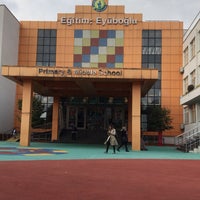 Photo taken at Özel Eyüboğlu Kemerburgaz İlköğretim Okulu by 👸queen👸 on 11/8/2018