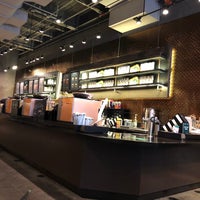 Photo taken at Starbucks by Marcelo Garuli on 10/11/2019