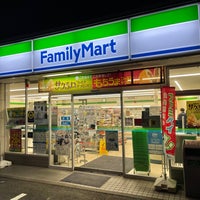 Photo taken at FamilyMart by 子連れひつじ on 4/7/2021