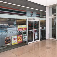 Photo taken at 7-Eleven by 子連れひつじ on 8/23/2019