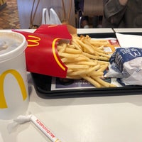 Photo taken at McDonald&amp;#39;s by 子連れひつじ on 9/28/2019