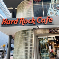 รูปภาพถ่ายที่ Hard Rock Cafe Sydney โดย RozyHanim เมื่อ 12/17/2019