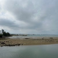 Photo taken at Araha Beach by ばくりんこ☆ on 11/7/2023