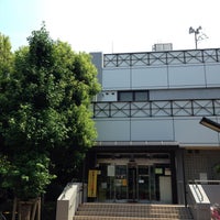 Photo taken at 緑が丘図書館 by ばくりんこ☆ on 7/26/2015