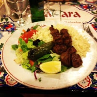 Снимок сделан в Sahara Restaurant пользователем KBOOGIE B. 5/12/2013