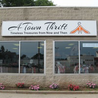 รูปภาพถ่ายที่ A-Town Thrift โดย A-Town Thrift เมื่อ 10/14/2014