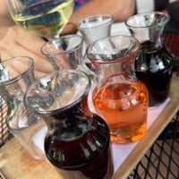 Foto tomada en Prost Wine Bar &amp;amp; Charcuterie  por Heather N. el 8/16/2021