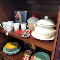 My Cousin S Closet Antique Shop In Westerville