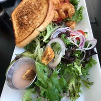 Photo taken at The Oyster Farm Seafood Eatery by Thilina R. on 9/2/2018