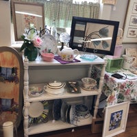 My Cousin S Closet Antique Shop In Westerville