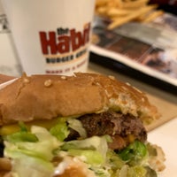 Photo taken at The Habit Burger Grill by Miranda Y. on 7/31/2019