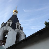 Photo taken at Церковь Михаила и Гавриила Архангелов с Городца by Miki M. on 8/28/2013
