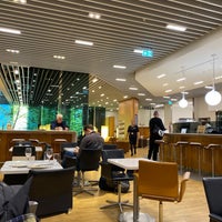 Photo taken at Lufthansa Senator Lounge by Tasos K. on 12/18/2022