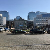 Photo taken at Luxemburgplein / Place du Luxembourg by Kevin D. on 3/7/2022