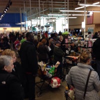 Photo taken at Mariano&amp;#39;s Fresh Market by Dana D. on 1/31/2015
