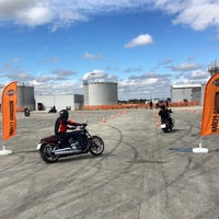 Photo taken at Сервис Центр Новосибирск Экспоцентр by Harley-Davidson Новосибирск А. on 5/23/2015