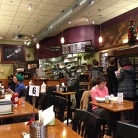 Foto scattata a Red Oak Cafe da Christian T. il 12/17/2012