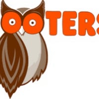 Photo taken at Hooters by Bob T. on 8/14/2022