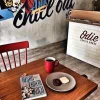 Foto tirada no(a) Odie Coffee House por Murat em 5/29/2017