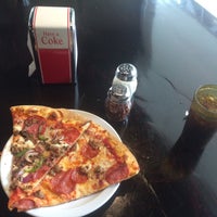 4/9/2016에 Scott L.님이 Pizza Orgasmica에서 찍은 사진