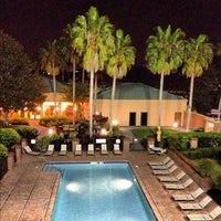 Foto scattata a Courtyard by Marriott Orlando International Drive/Convention Center da Veronica P. il 11/7/2012