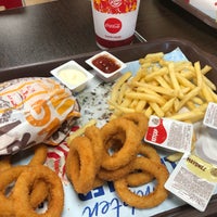 Photo taken at Burger King by 🎈🎈PİNAR🎈🎈 on 8/21/2019